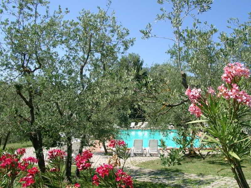 טרנובה ברצ'וליני Agriturismo Antico Borgo Poggitazzi מראה חיצוני תמונה