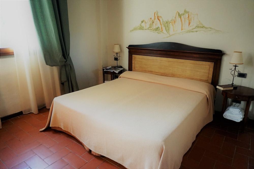 טרנובה ברצ'וליני Agriturismo Antico Borgo Poggitazzi מראה חיצוני תמונה