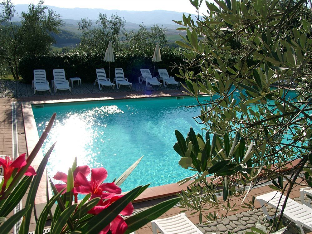 טרנובה ברצ'וליני Agriturismo Antico Borgo Poggitazzi מראה חיצוני תמונה