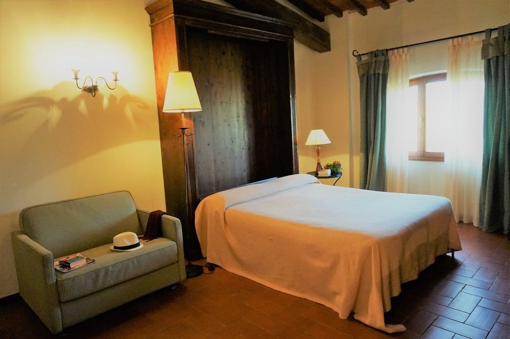 טרנובה ברצ'וליני Agriturismo Antico Borgo Poggitazzi מראה חיצוני תמונה
